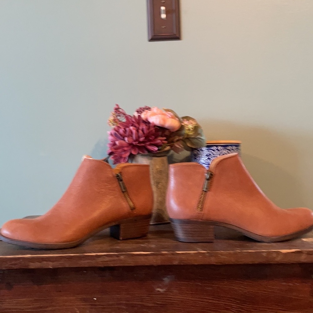 Lucky Brand Basal Ankle Bootie NWOT